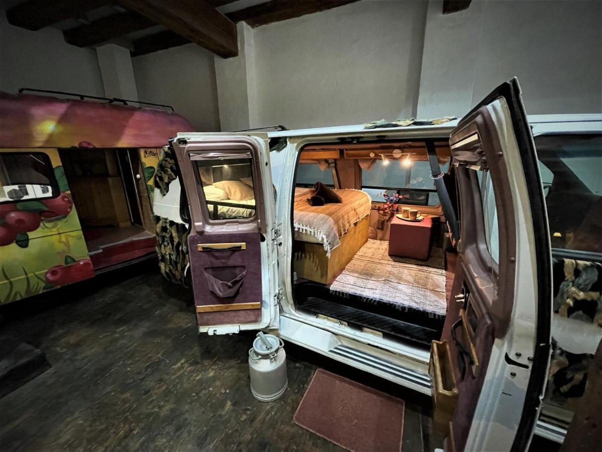 Urban Van Glamping Rīga Exterior foto