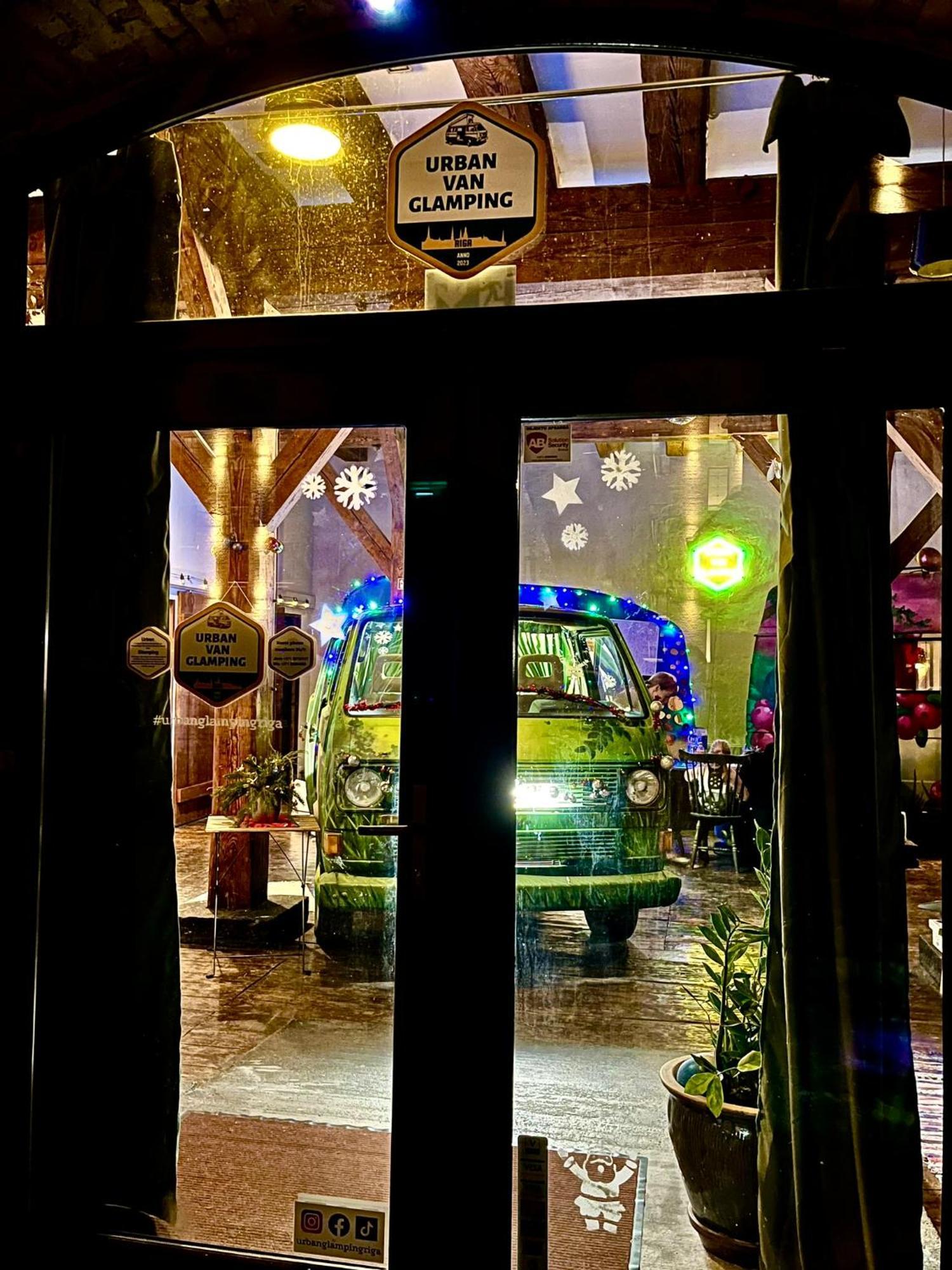 Urban Van Glamping Rīga Exterior foto