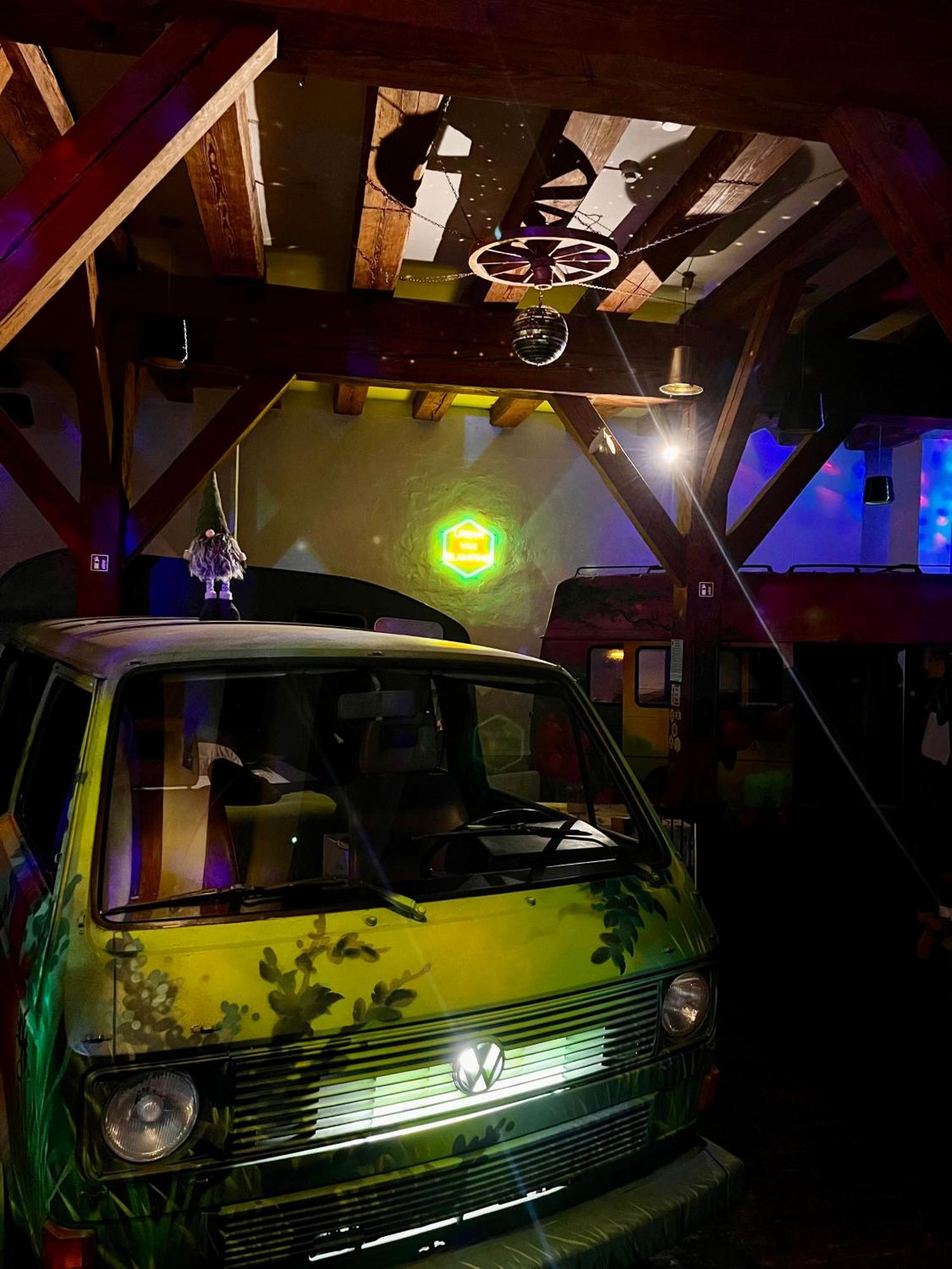 Urban Van Glamping Rīga Exterior foto