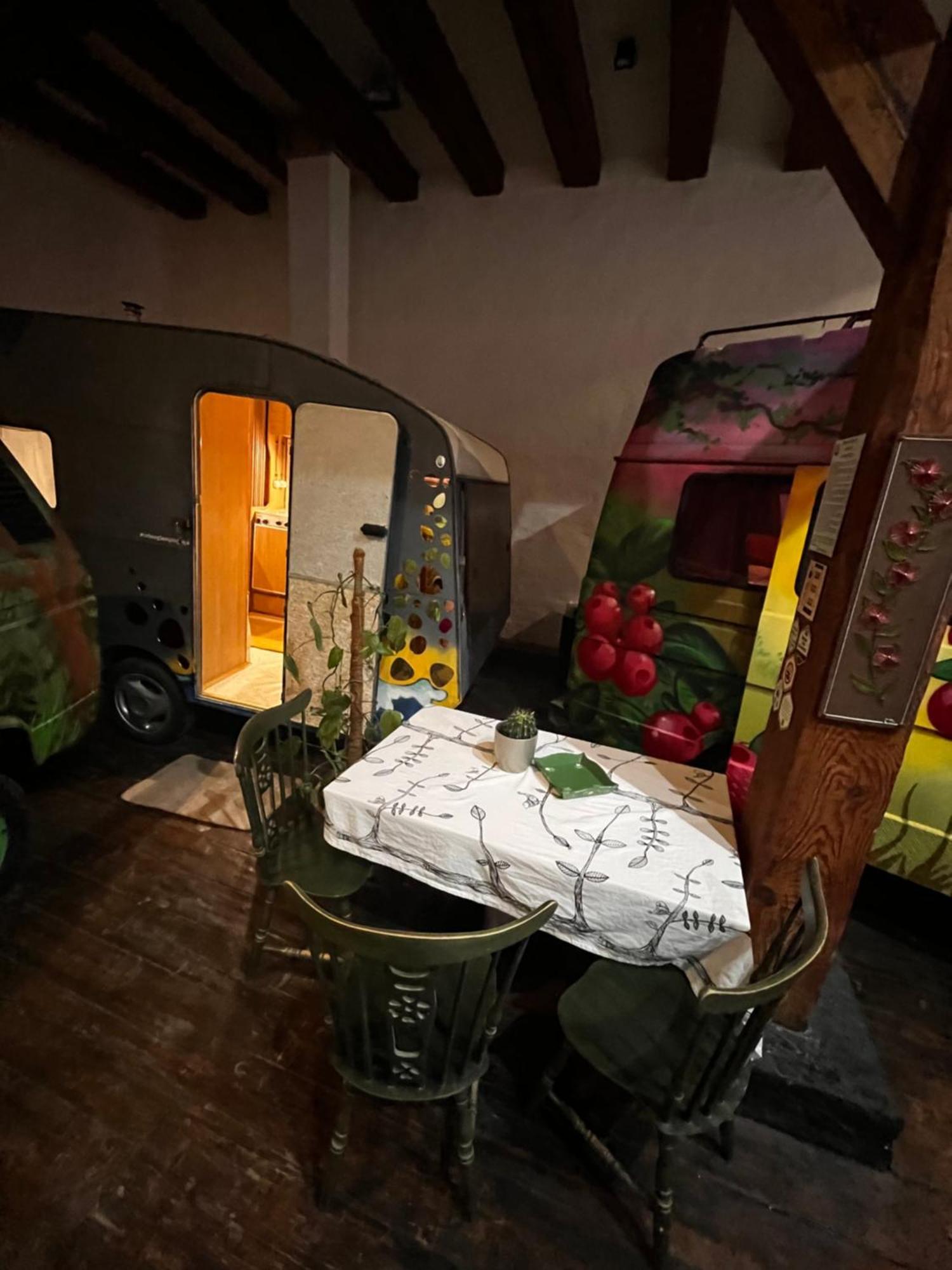 Urban Van Glamping Rīga Exterior foto