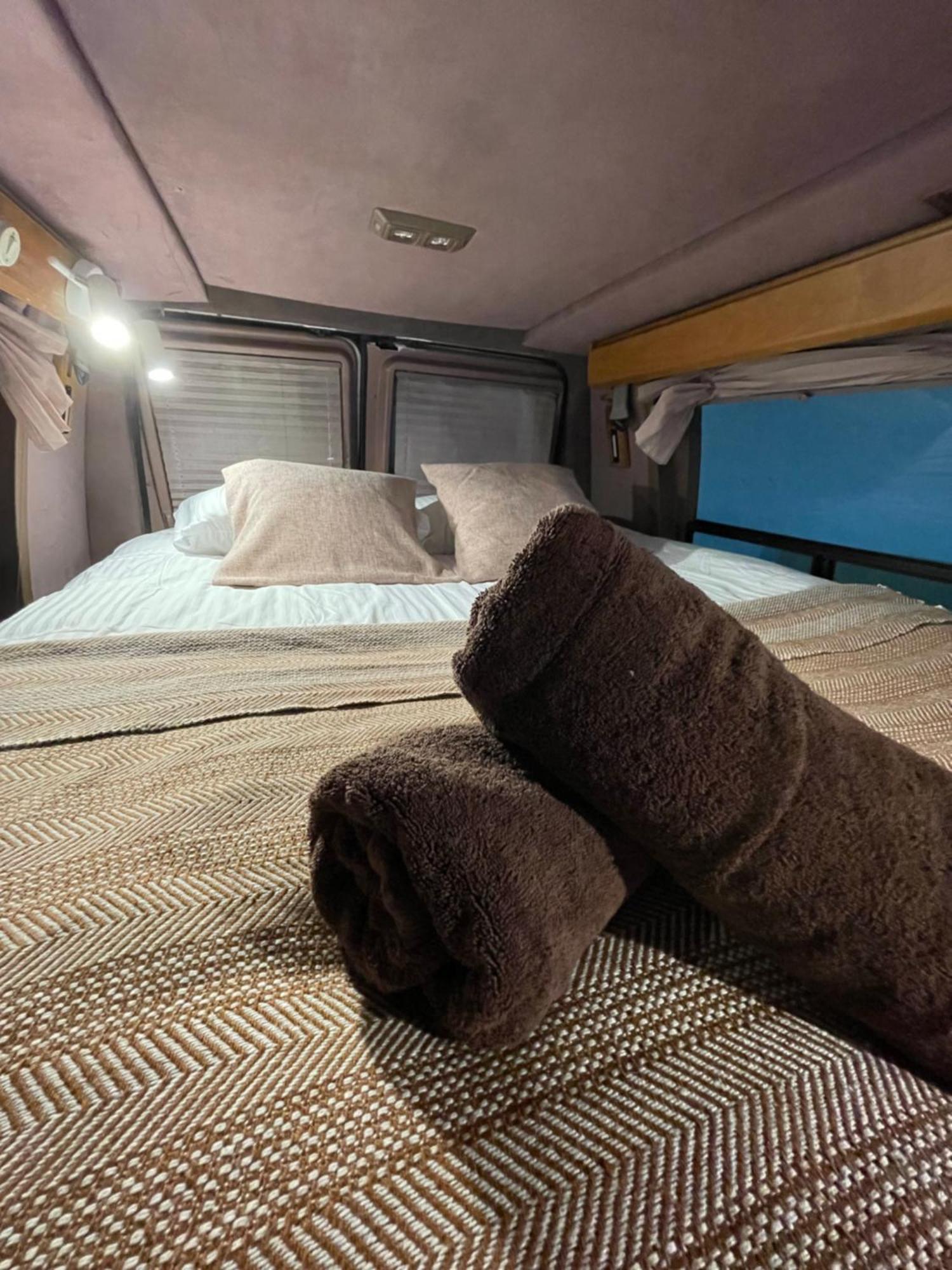 Urban Van Glamping Rīga Exterior foto
