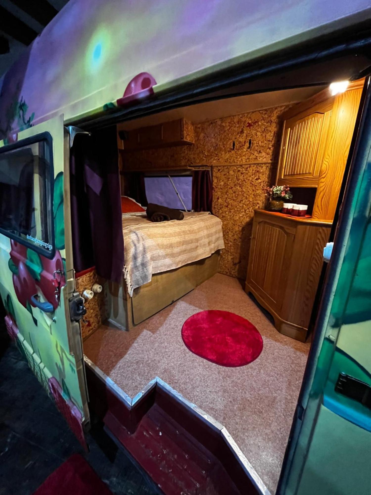 Urban Van Glamping Rīga Exterior foto