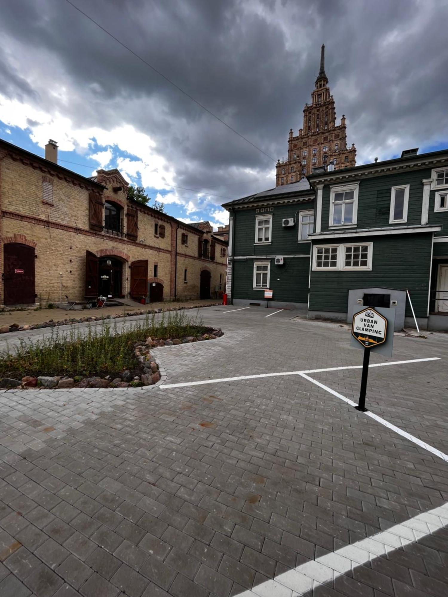 Urban Van Glamping Rīga Exterior foto