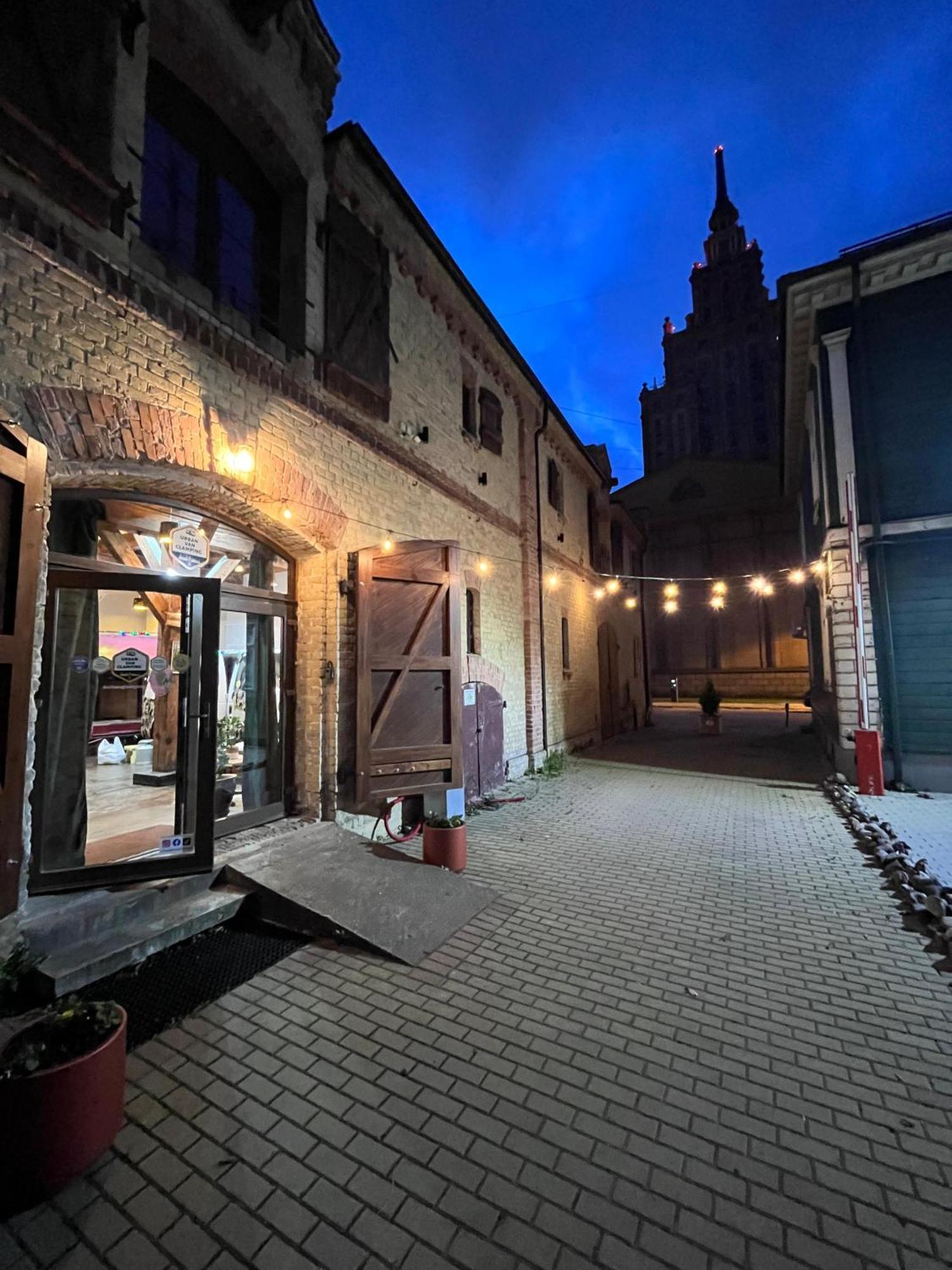 Urban Van Glamping Rīga Exterior foto